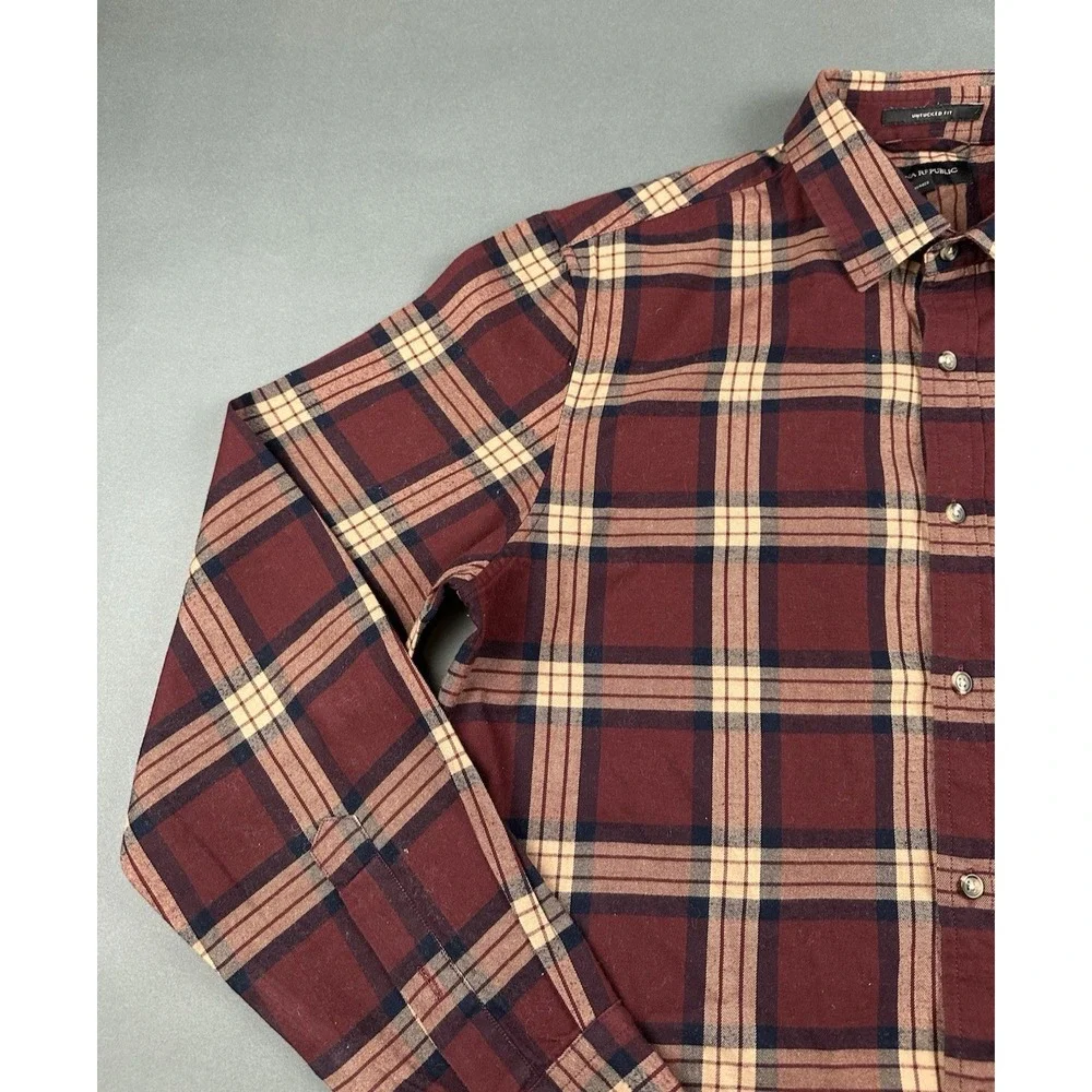 Banana Republic Men's Plaid Untucked Fit Shirt‎ Size Large Long Sleeve Button Up